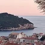 Marica & Comfortable 1 Bedroom & Old View * Ντουμπρόβνικ