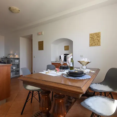 Apartamento Marica & Comfortable 1 Bedroom & Old View