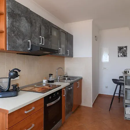 公寓 Marica & Comfortable 1 Bedroom & Old View *