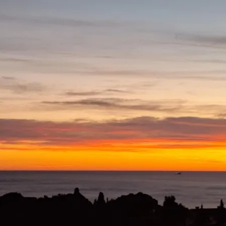 Marica & Comfortable 1 Bedroom & Old View Ντουμπρόβνικ